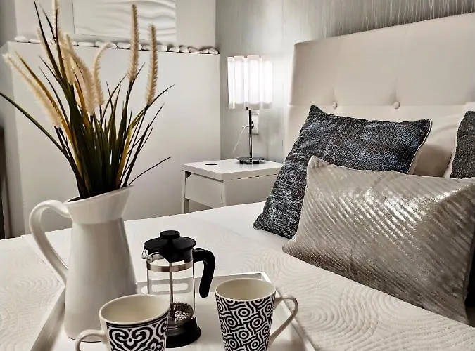 شقة Amazing Maisonettes In