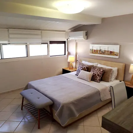 Apartment Amazing Maisonettes In Skiathos Town