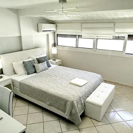 Amazing Maisonettes In Skiathos by