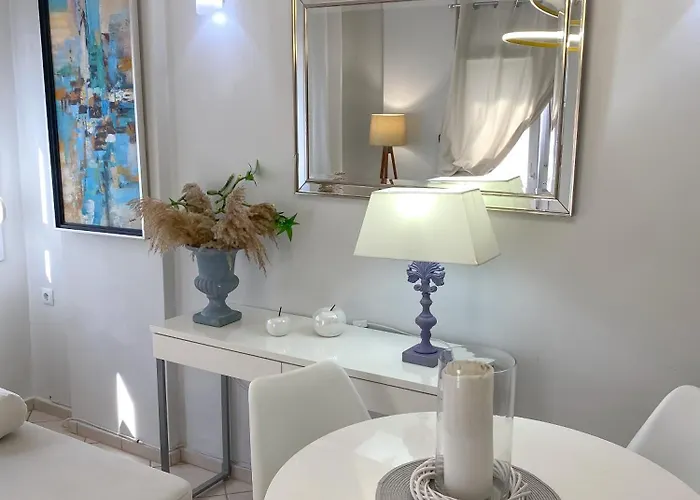 Amazing Maisonettes In Apartament *